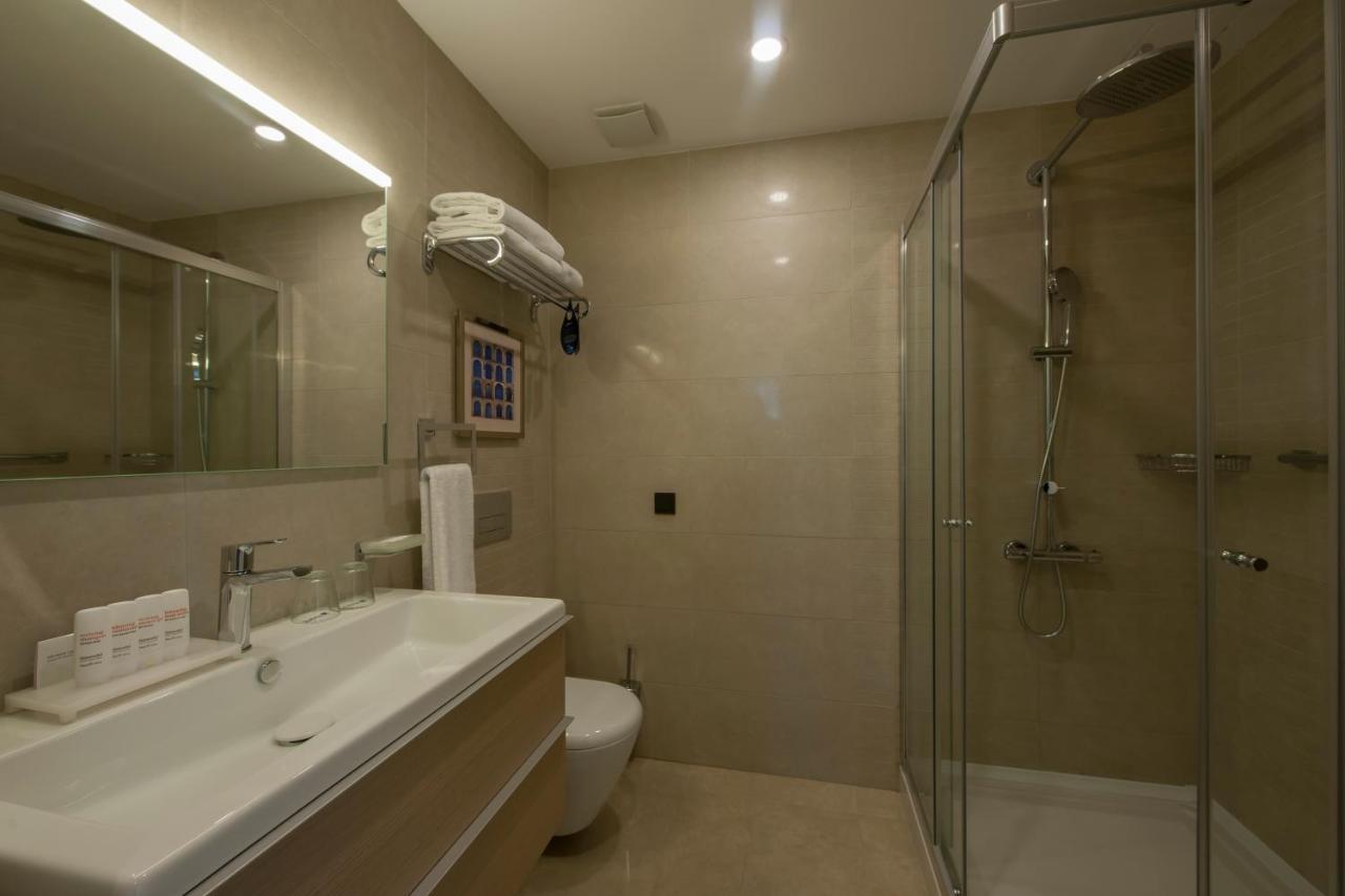The Superior Living Batisehir Istambul Exterior foto